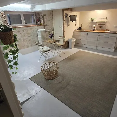 Private With Exclusive Apartament